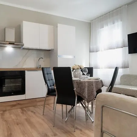 Abano Terme-luxury Suites, 4 Ospiti-free Parking * Αμπάνο Τέρμε