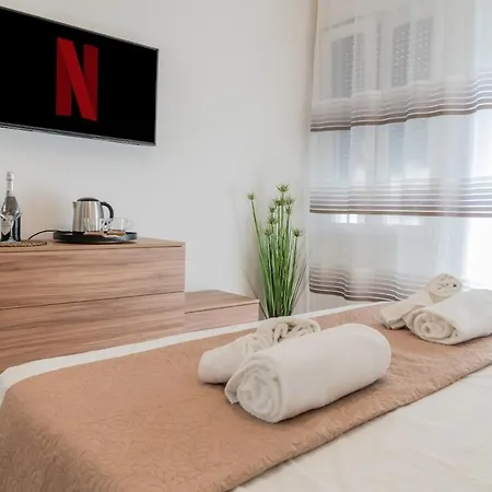 Abano Terme-luxury Suites, 4 Ospiti-free Parking Apartamento *