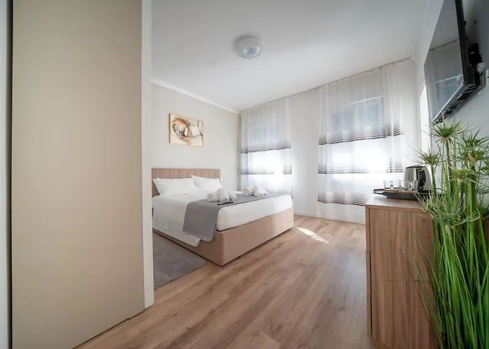 Abano Terme-luxury Suites, 4 Ospiti-free Parking Apartamento *